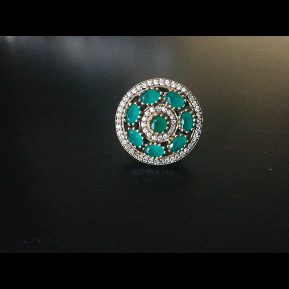 Emerald Ring - Picture 2 of 6